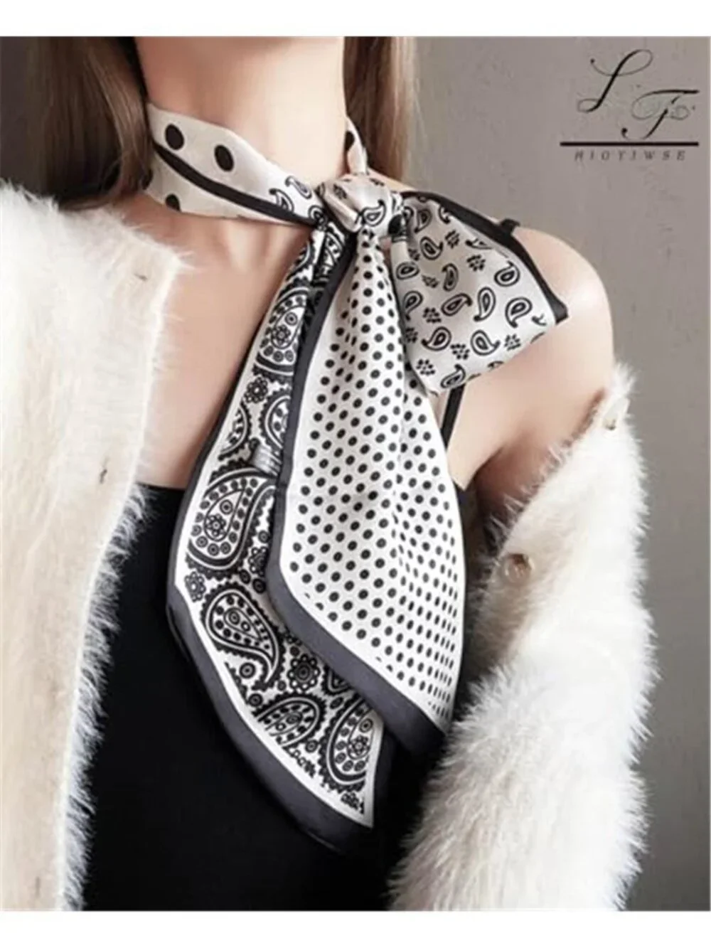 N/A black white